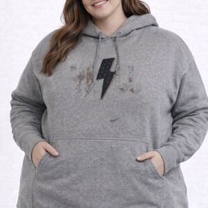 Gildan Heavy Blend Women’s Gray Cowboy Graphic Hoodie 3XL
